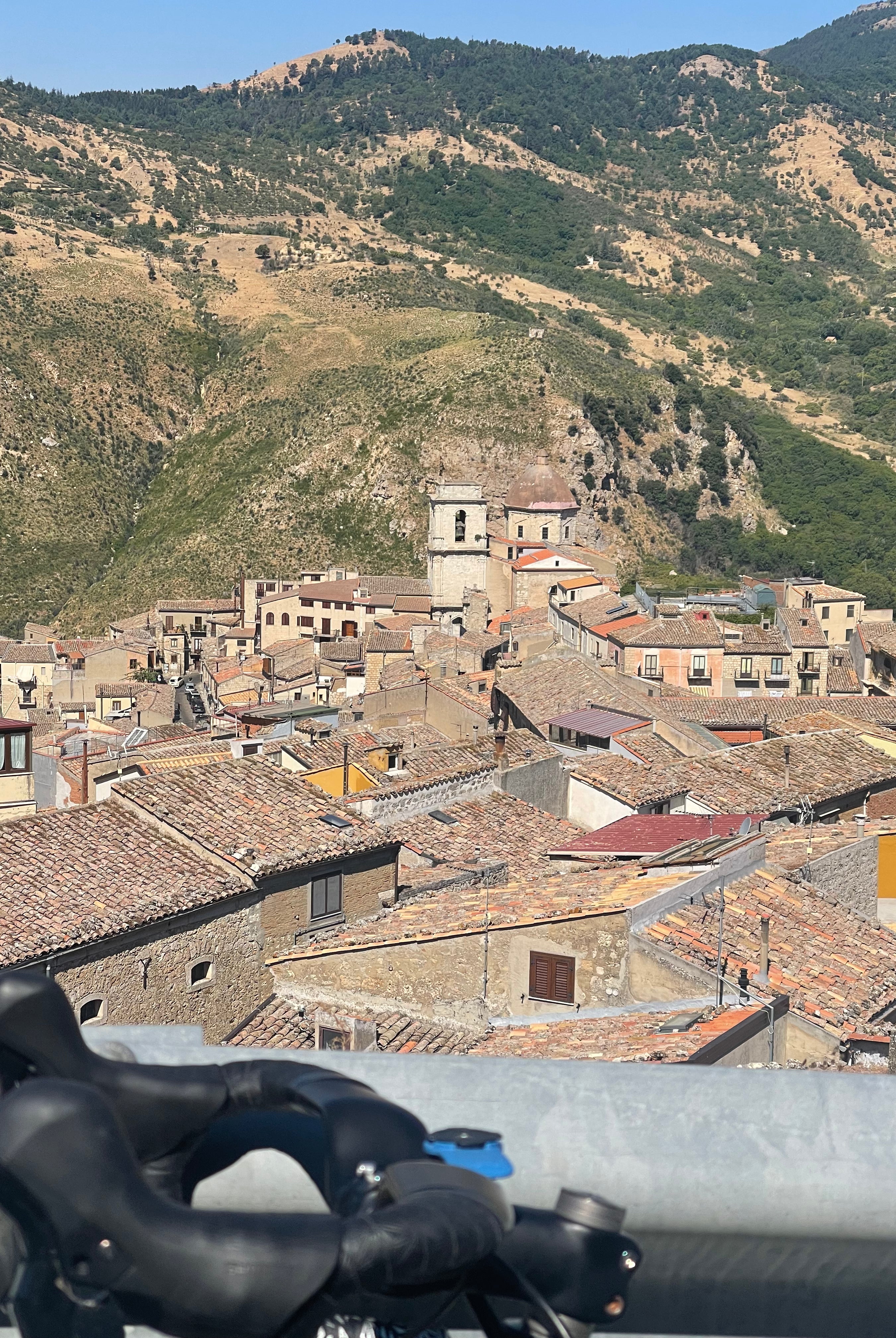 Eco-lodge accommodation North Sicily cycling tour — Qunafa sustainable travel