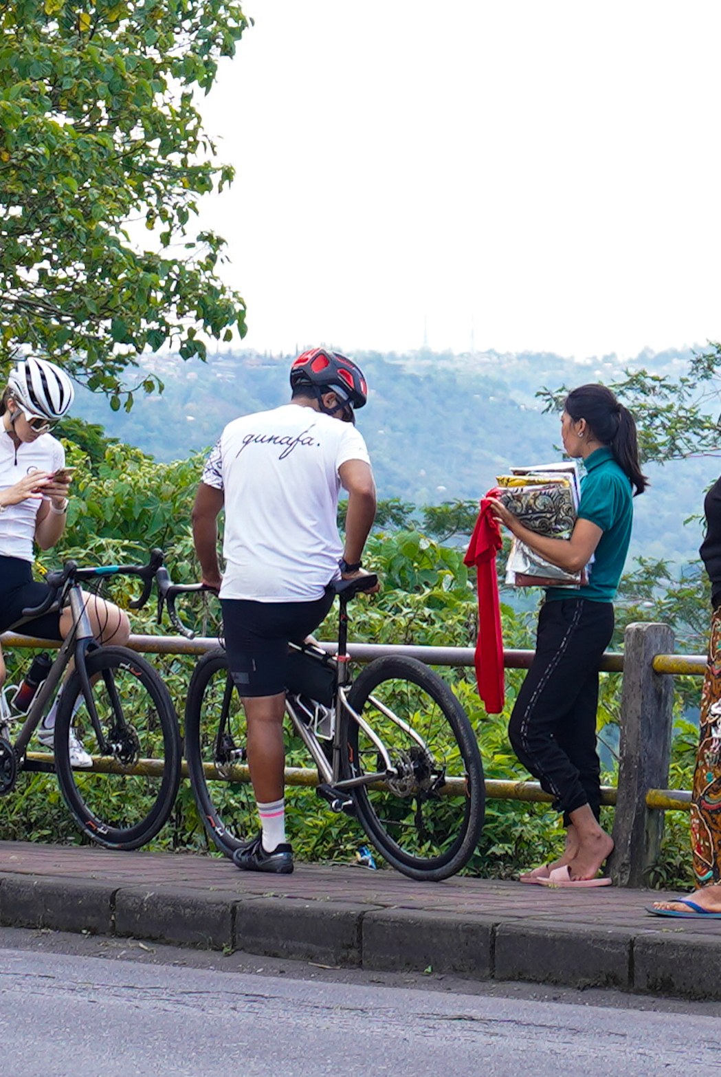 Small group Bali bike tour on scenic road — Qunafa premium guided cycling vacation