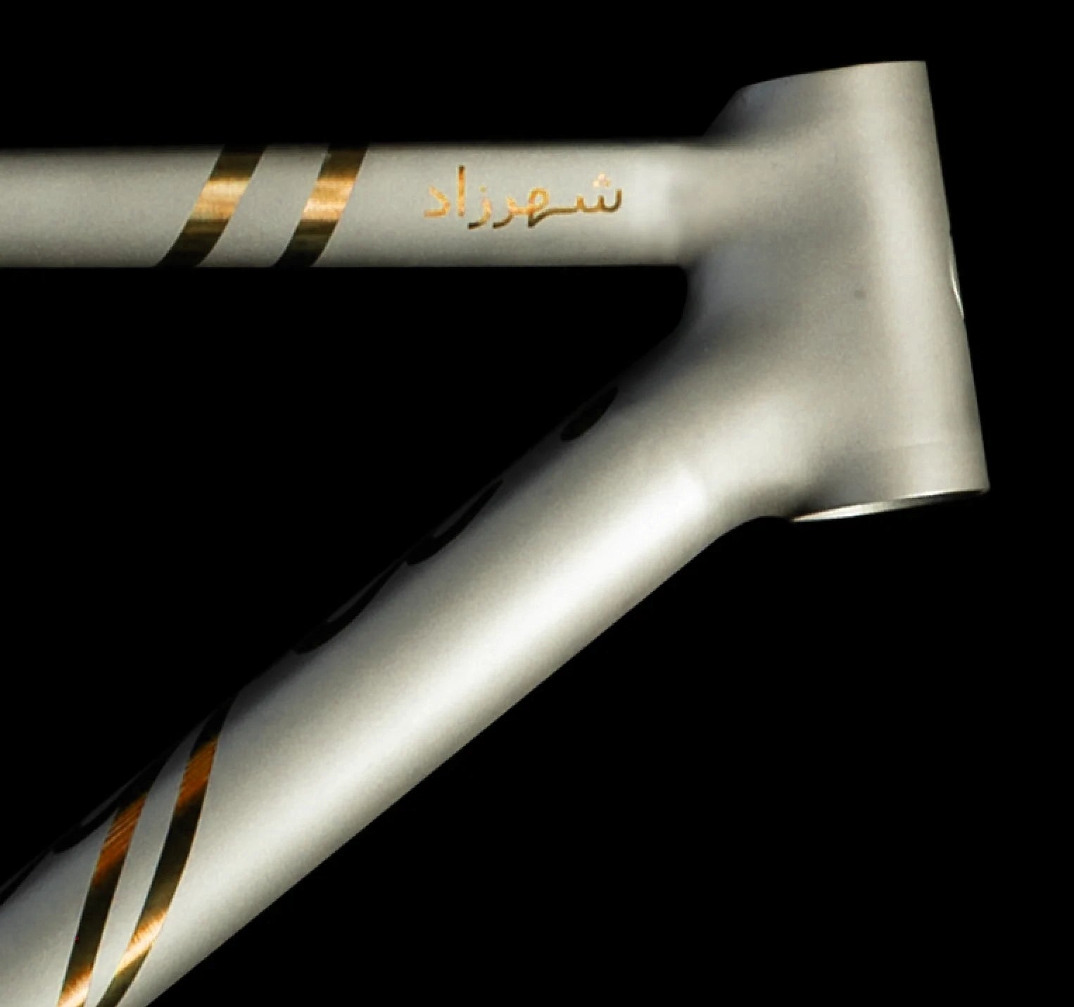 Qunafa Shahrazad 3D-printed titanium head tube — angle view